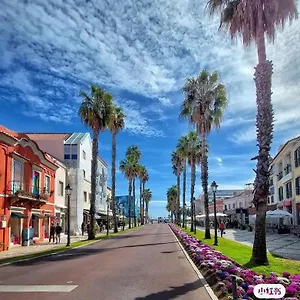 https://hope-house-parede-1.hotels-lisbon-portugal.com